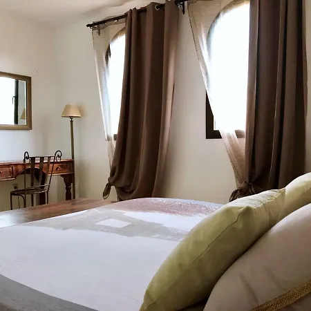 Oasi Louise Apartament *